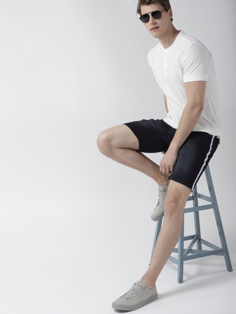 

Mast & Harbour Men Navy Blue Washed Regular Fit Denim Shorts