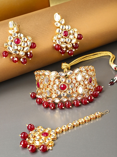 

damani Traditional Gold-Toned & Red Beads Studded Jewellery Set