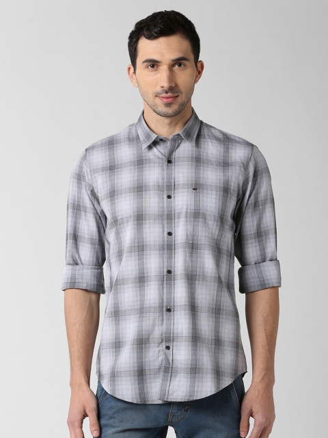 

Peter England Casuals Men White & Grey Slim Fit Checked Casual Shirt