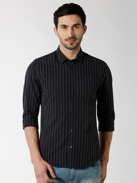 

Peter England Casuals Men Black & Grey Slim Fit Striped Casual Shirt