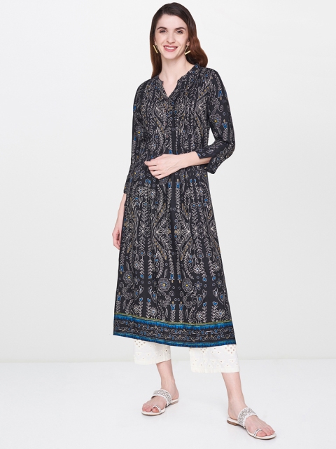 

Global Desi Women Black & Off-White Printed Straight Kurta
