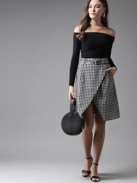 

Moda Rapido Women Black & White Printed Wrap Skirt