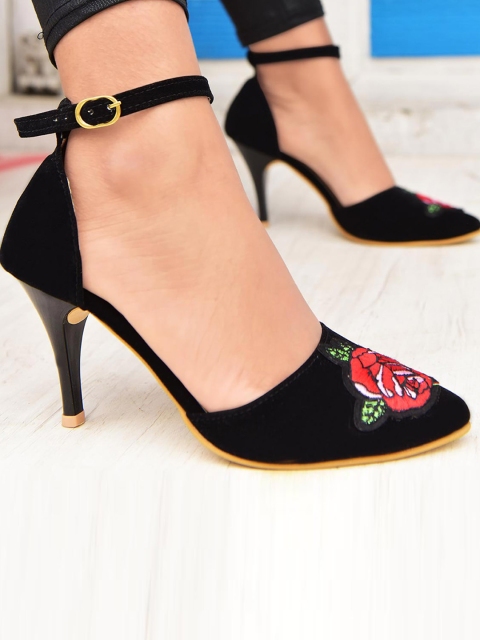 

Street Style Store Women Black Solid Pumps with Applique Detail