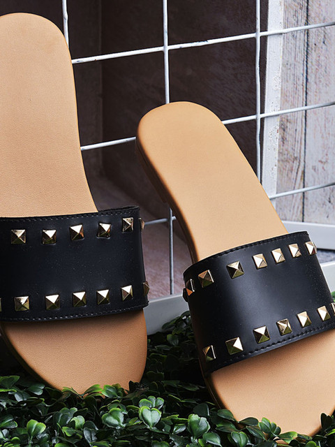 

Street Style Store Women Black Embellished Open Toe Flats