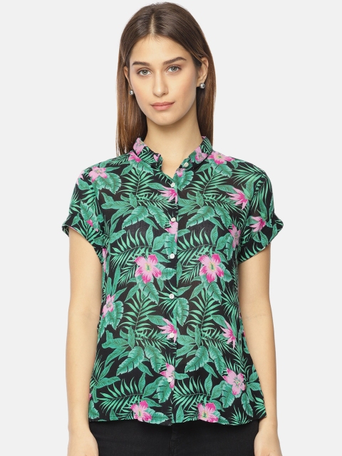 

Pepe Jeans Women Black & Green Regular Fit Printed Casual Shirt