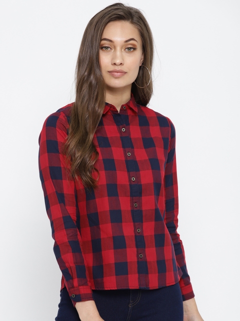 

Pepe Jeans Women Red & Navy Blue Regular Fit Checked Casual Shirt