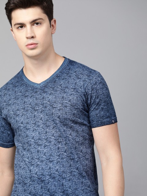 

Pepe Jeans Men Blue Printed V-Neck T-shirt