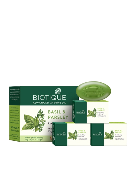 

Biotique Unisex Set of 3 Basil And Parsley Revitalizing Body Soap 225 g, Green