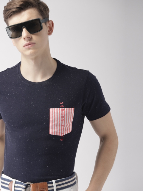

Harvard Men Navy Blue Solid Round Neck T-shirt