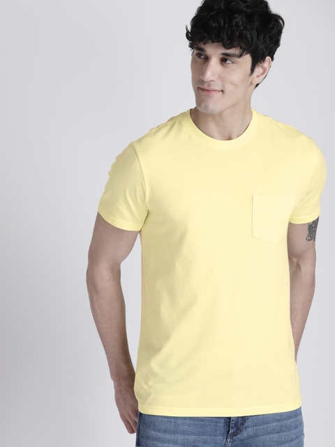 

GAP Men's Vintage Wash Pocket T-Shirt, Yellow