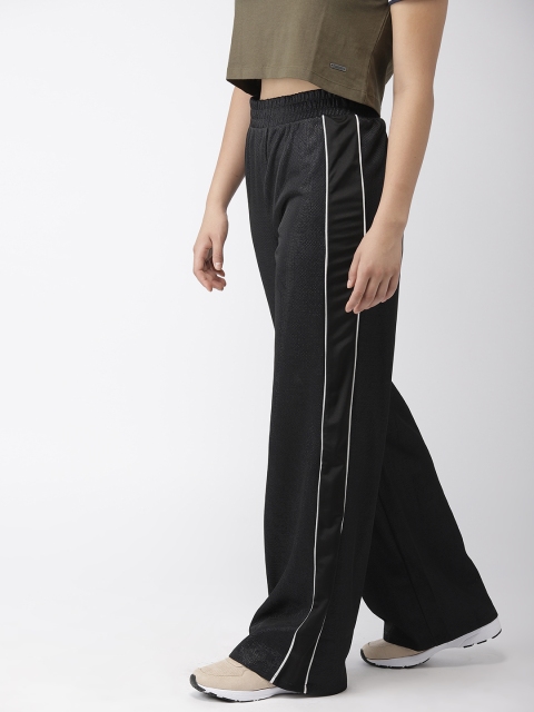 

FOREVER 21 Women Black Regular Fit Solid Shimmer Parallel Trousers