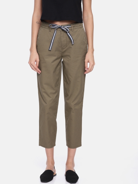 

ONLY Women Olive Green Regular Fit Solid Three-Fourth Peg Trousers