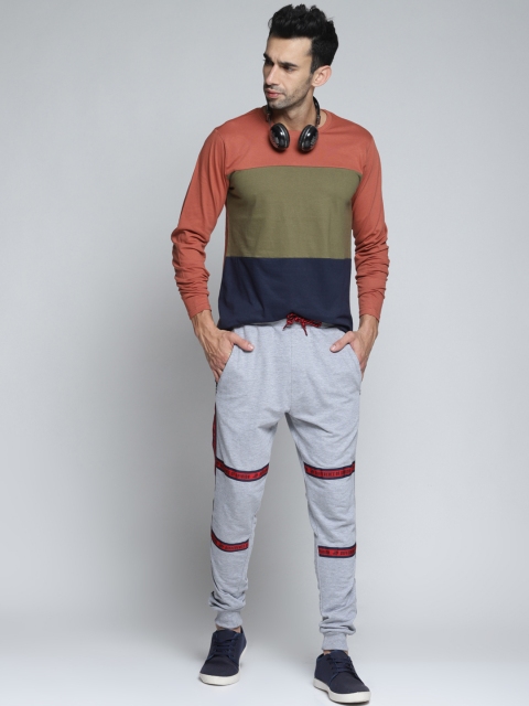 

DILLINGER Men Rust Colourblocked Round Neck T-shirt