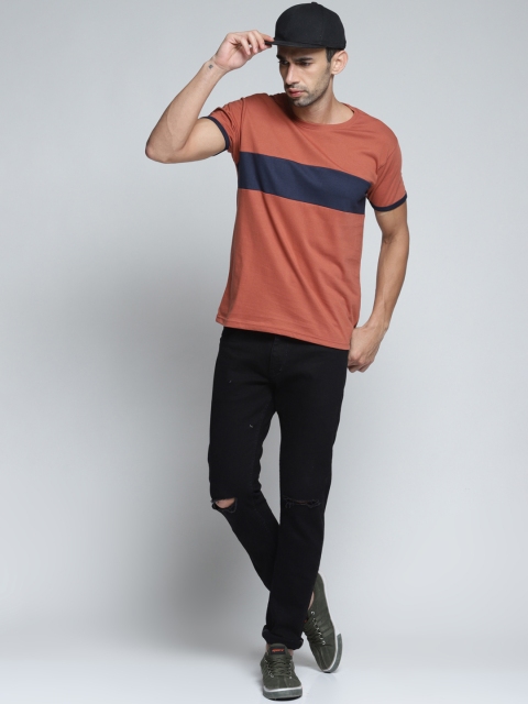 

DILLINGER Men Brown Colourblocked Round Neck T-shirt
