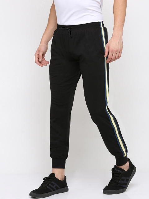 

Maniac Men Black Solid Slim-Fit Joggers