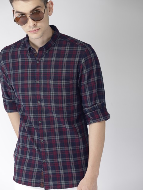 

Harvard Men Navy Blue & Maroon Checked Casual Shirt