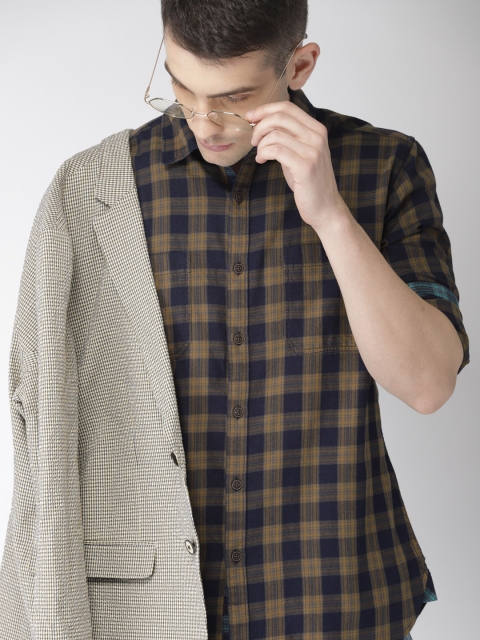 

Harvard Men Navy Blue & Mustard Regular Fit Checked Casual Shirt