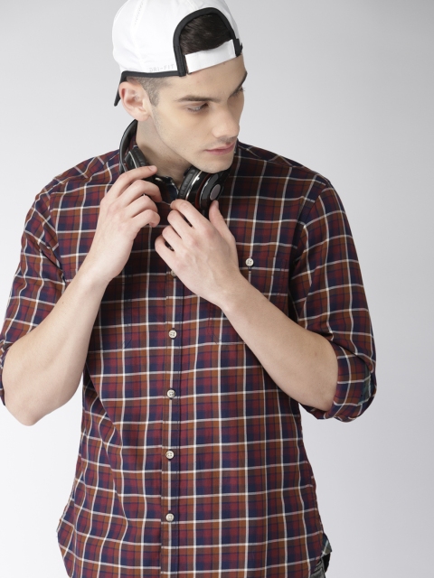 

Harvard Men Navy Blue & Brown Regular Fit Checked Casual Shirt