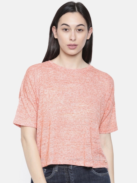 

Park Avenue Woman Red Solid Round Neck T-shirt