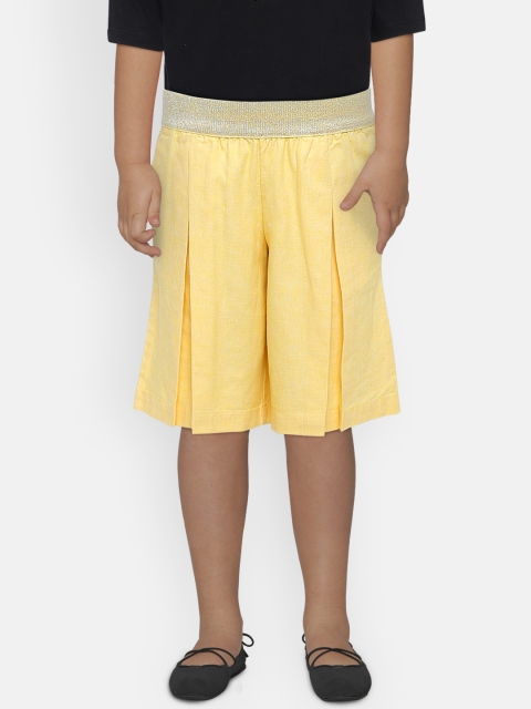 

United Colors of Benetton Girls Yellow Regular Fit Solid Regular Trousers