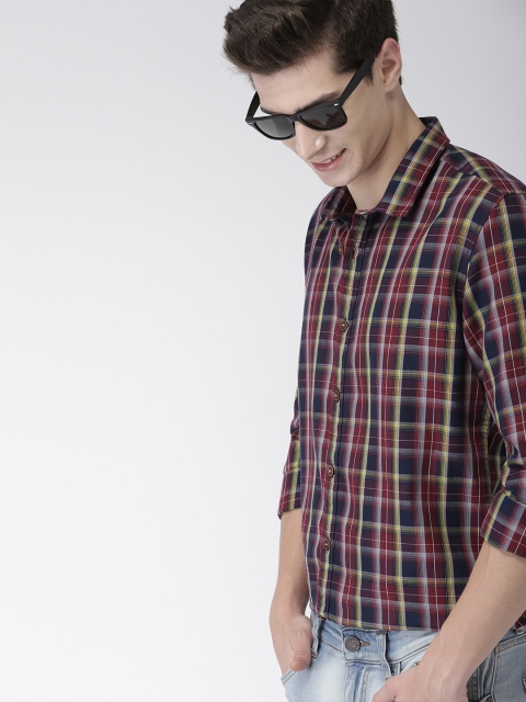 

Mast & Harbour Men Maroon & Navy Blue Regular Fit Checked Casual Shirt