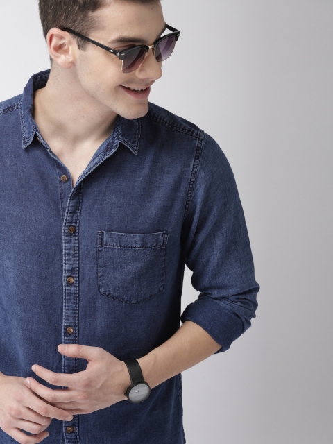 

Mast & Harbour Men Blue Regular Fit Faded Denim Shirt