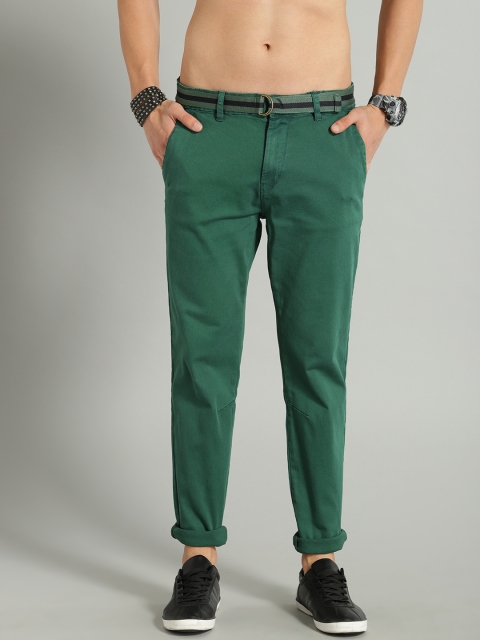 

Roadster Men Green Regular Fit Solid Chinos