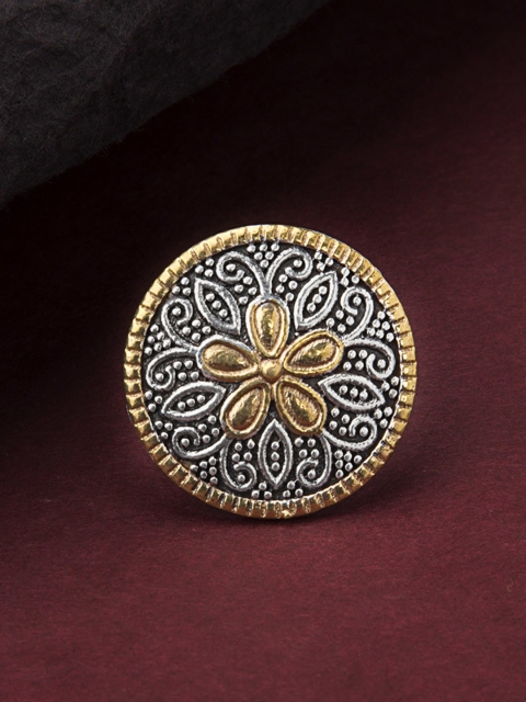 

Rubans Women Silver-Plated & Grey Oxidised Traditinal Ring