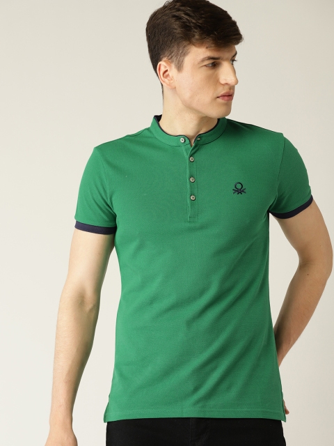 

United Colors of Benetton Men Green Solid Mandarin Collar T-shirt