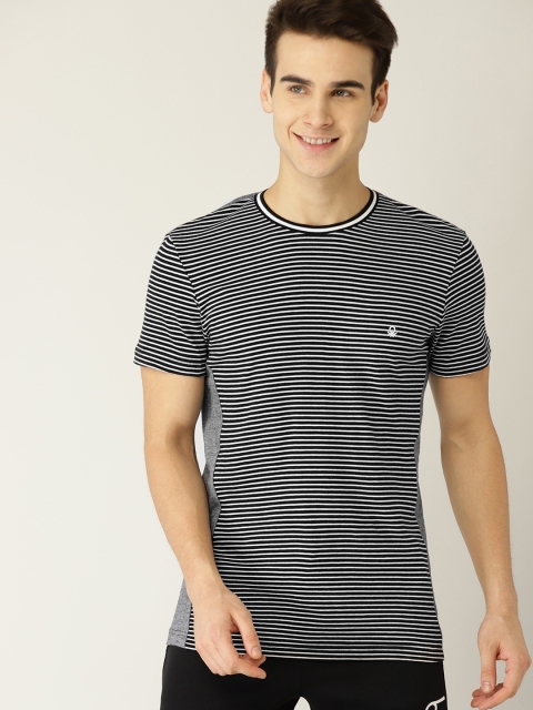 

United Colors of Benetton Men Black & White Striped Round Neck T-shirt