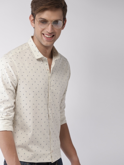 

Mast & Harbour Men Cream-Coloured Slim Fit Printed Casual Shirt