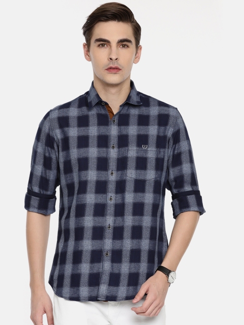 

Van Heusen Sport Men Blue Slim Fit Checked Casual Shirt