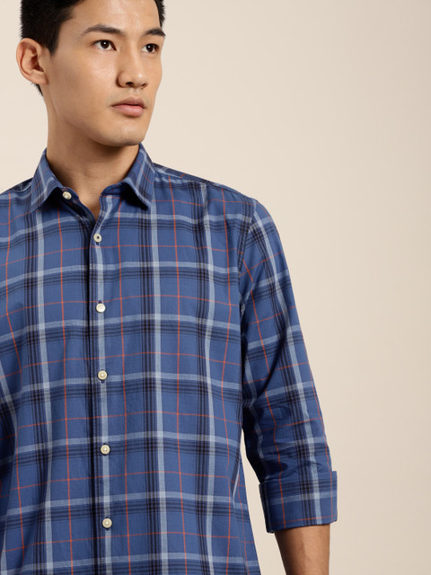 

INVICTUS Men Navy Blue Slim Fit Checked Casual Shirt