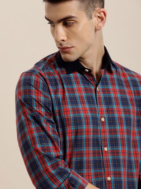 

INVICTUS Men Navy Blue & Red Slim Fit Checked Casual Shirt