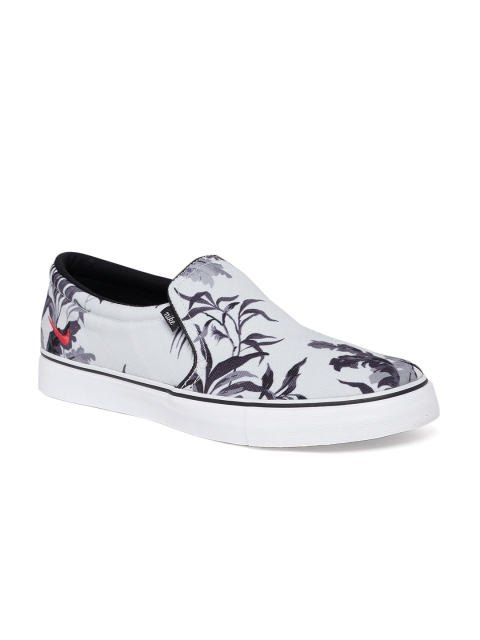 

Nike Men Black & White Printed COURT ROYALE Slip-On Sneakers