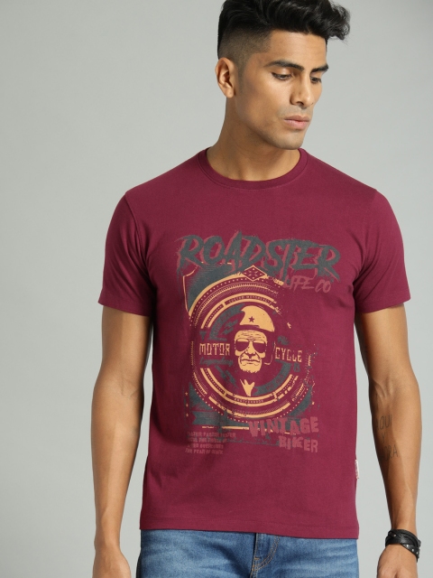 

Roadster Men Maroon Printed Round Neck T-shirt