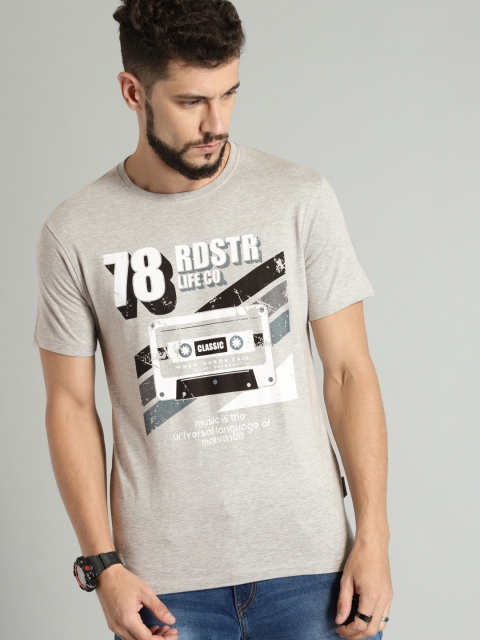 

The Roadster Lifestyle Co Men Grey Printed Retro Vintage Round Neck T-shirt
