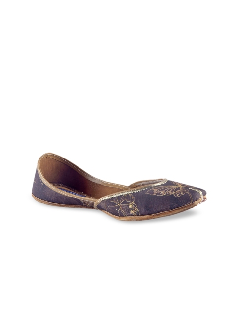 

MSC Women Purple Printed Leather Mojaris