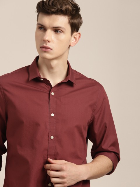 

INVICTUS Men Maroon Slim Fit Solid Casual Shirt