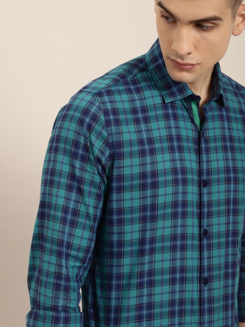 

INVICTUS Men Teal Green & Navy Blue Slim Fit Checked Casual Shirt