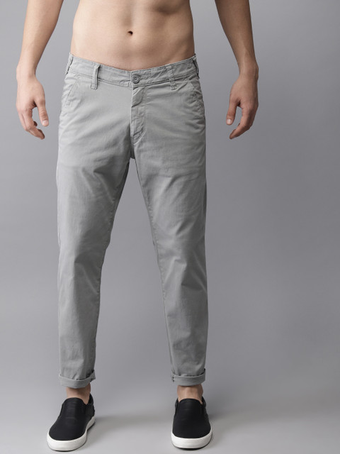 

HERE&NOW Men Grey Slim Fit Solid Chinos