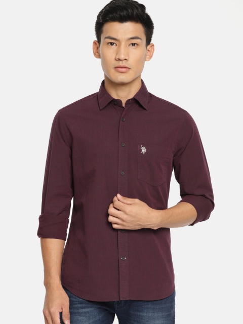 

U.S. Polo Assn. Men Burgundy Tailored Fit Solid Casual Shirt