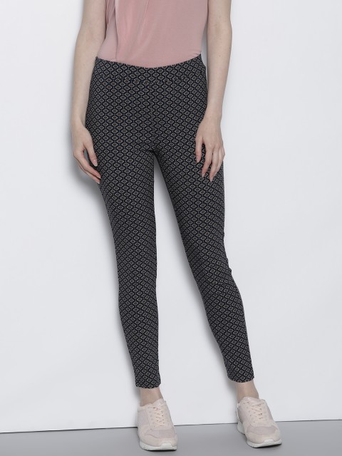 

DOROTHY PERKINS Women Navy Blue & White Skinny Fit Printed Treggings