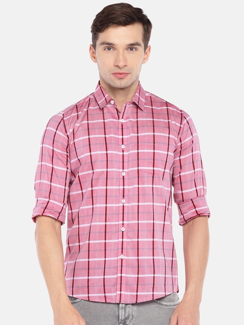 

Globus Men Pink Regular Fit Checked Casual Shirt