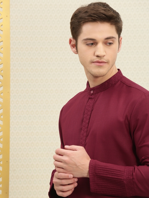 

House of Pataudi Men Maroon Embroidered Detail Straight Kurta