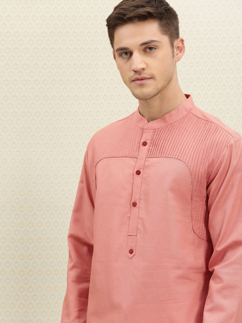 

House of Pataudi Men Pink Solid Straight Kurta