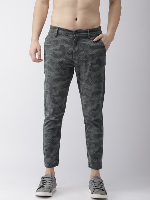 

Flying Machine Men Grey Slim Fit Printed Regular Trousers