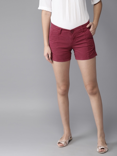 

HERE&NOW Women Maroon Solid Regular Fit Regular Shorts