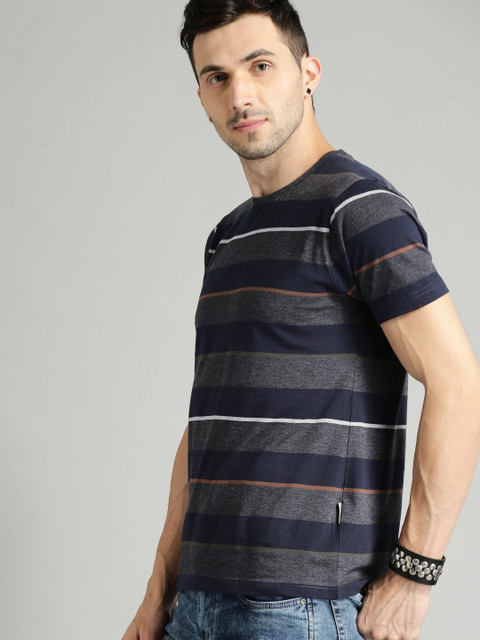

Roadster Men Navy Blue & Charcoal Striped Round Neck T-shirt