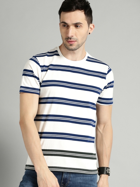 

Roadster Men White & Blue Striped Round Neck T-shirt